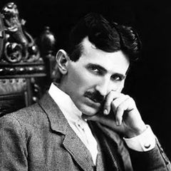 Nikola Tesla-Star Statues