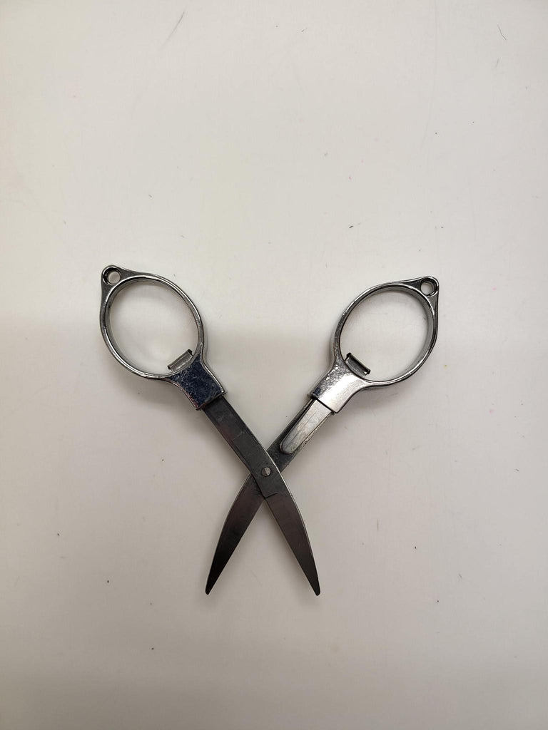 Kangaroo theme 4'' needlepoint scissors