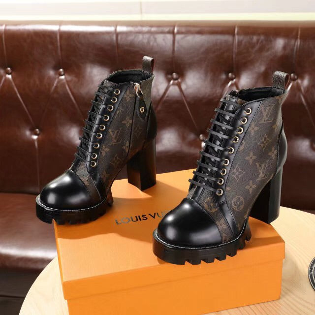 louis vuitton star trail boots