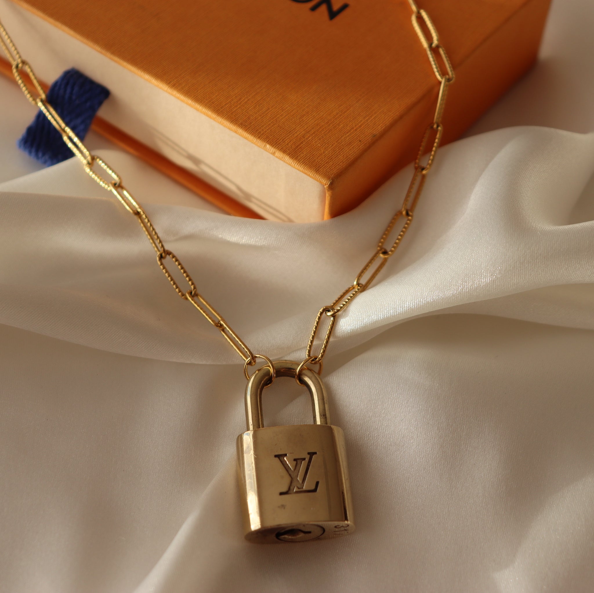 Louis Vuitton Padlock with Geometric Link Chain Necklace For Him 