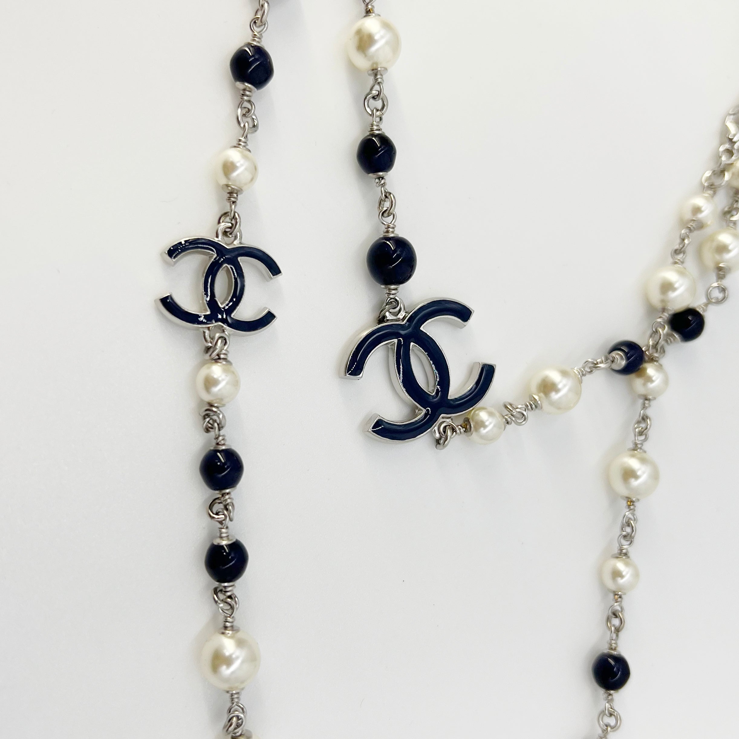 Collection Necklaces  Looks  Fashion  CHANEL