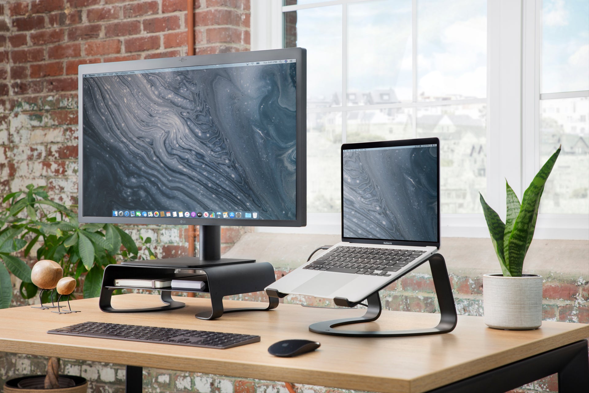 Curve Riser for iMac & Displays