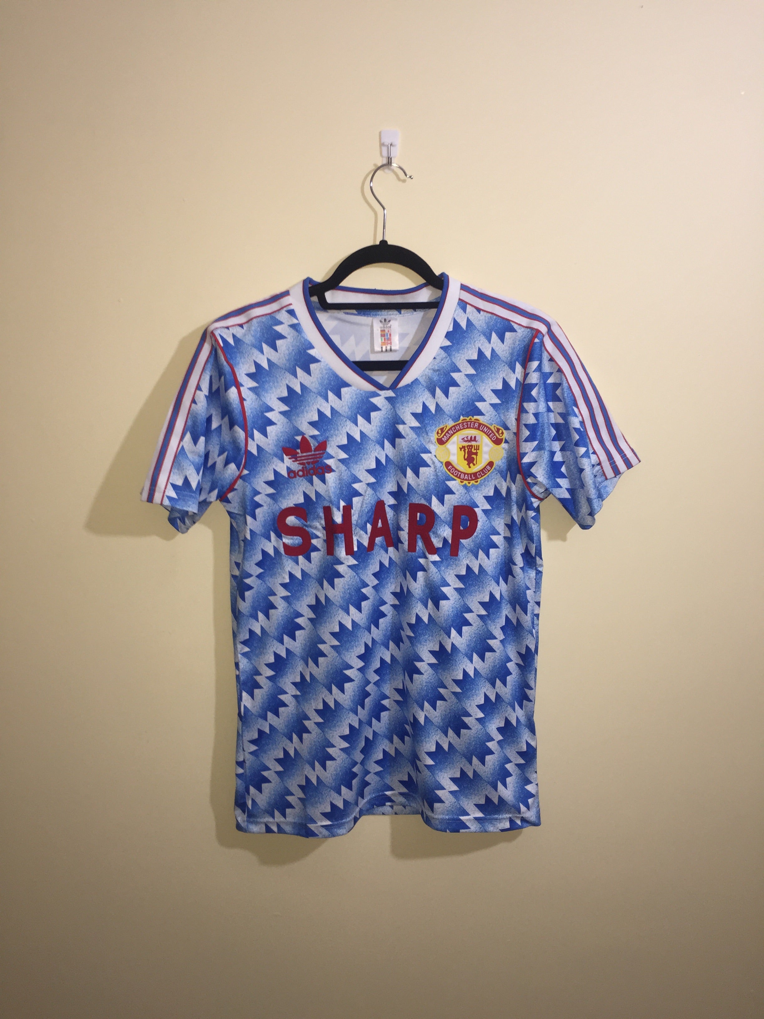 retro manchester united jersey