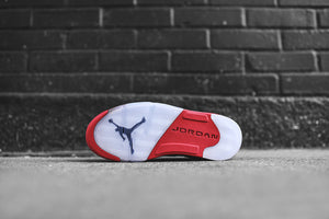 Nike Air Jordan 5 - University Red / Black 4