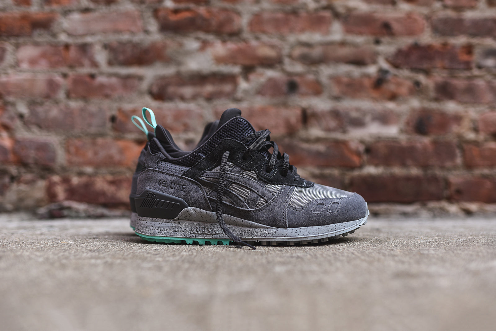 gel roadhawk asics