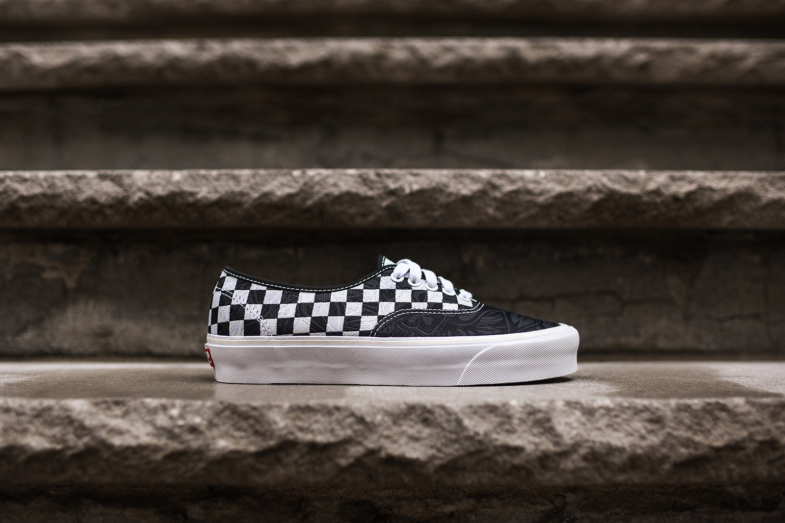 vans authentic jacquard lx