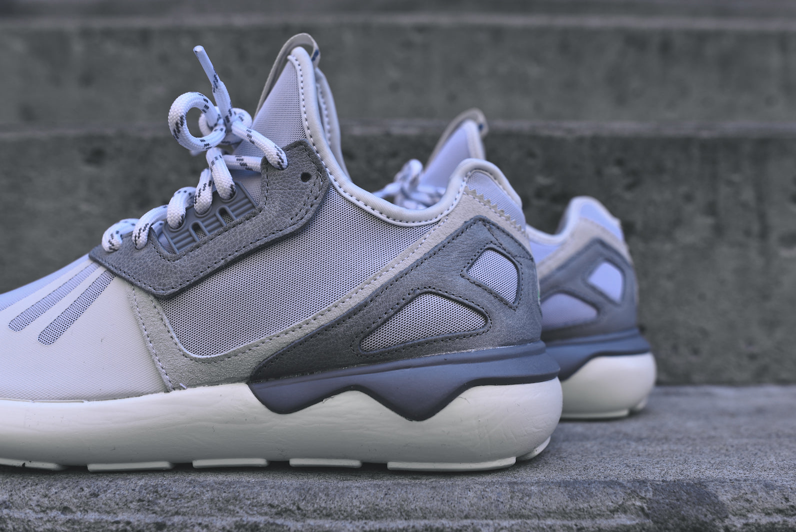 adidas originals tubular runner vintage white