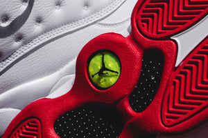 Nike Air Jordan 13 - History of Flight 5