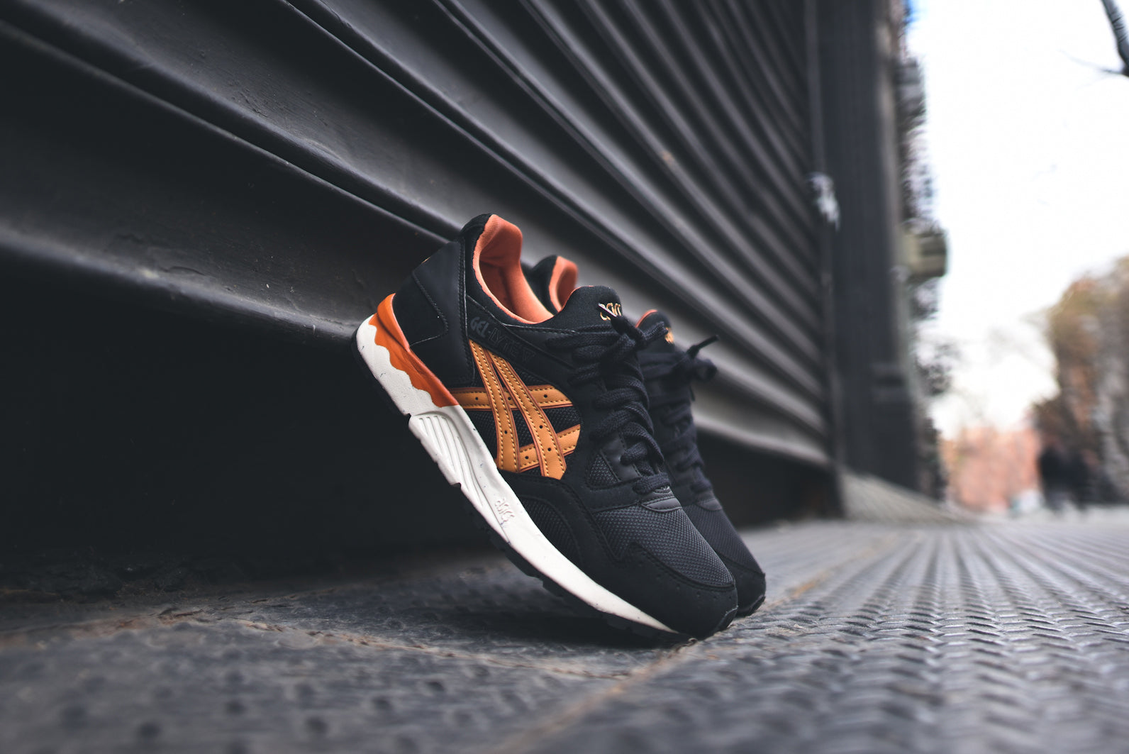 ASICS GEL LYTE V - BLACK / TAN & NAVY / BURGUNDY @ KITH NYC –