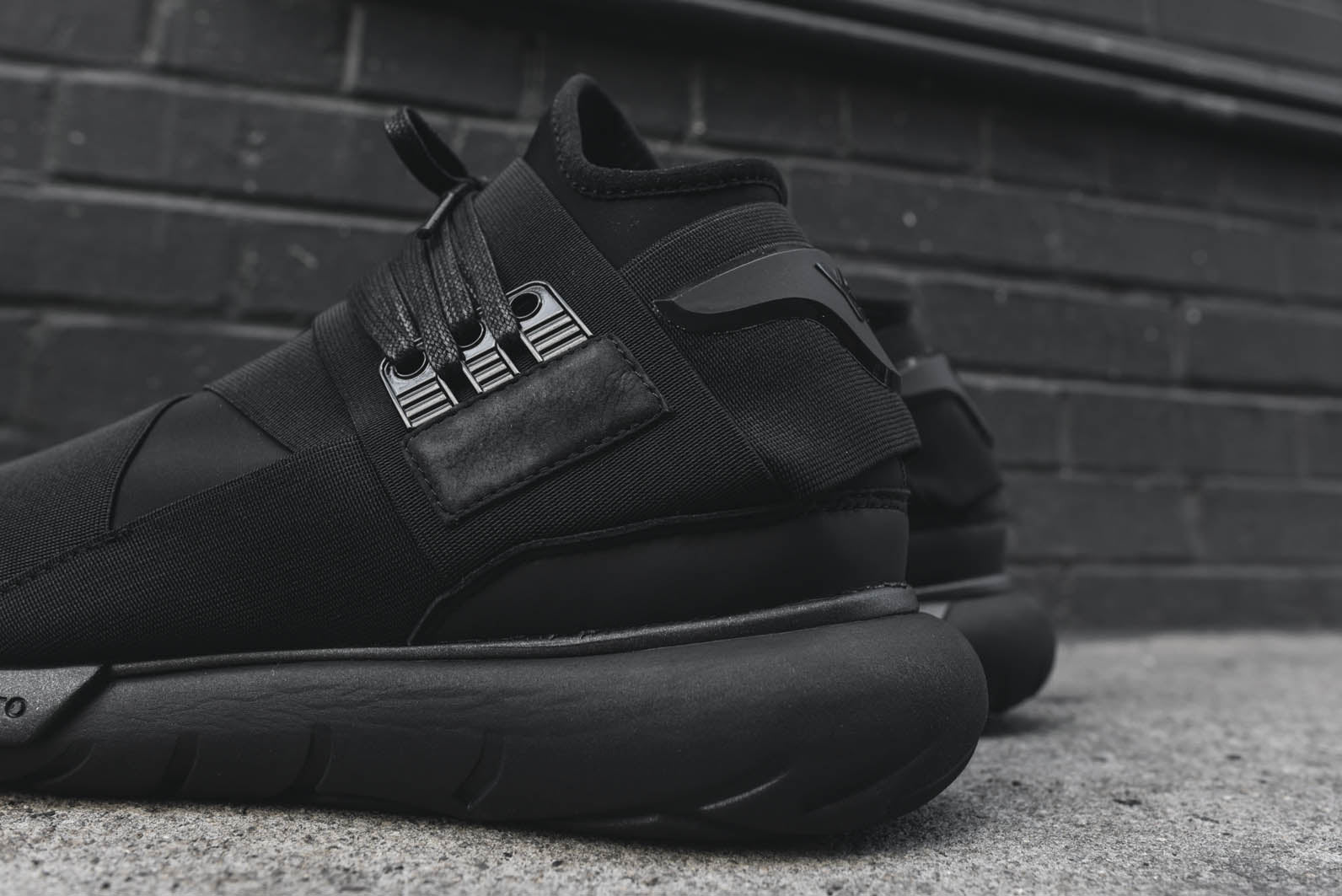 y3 qasa triple black