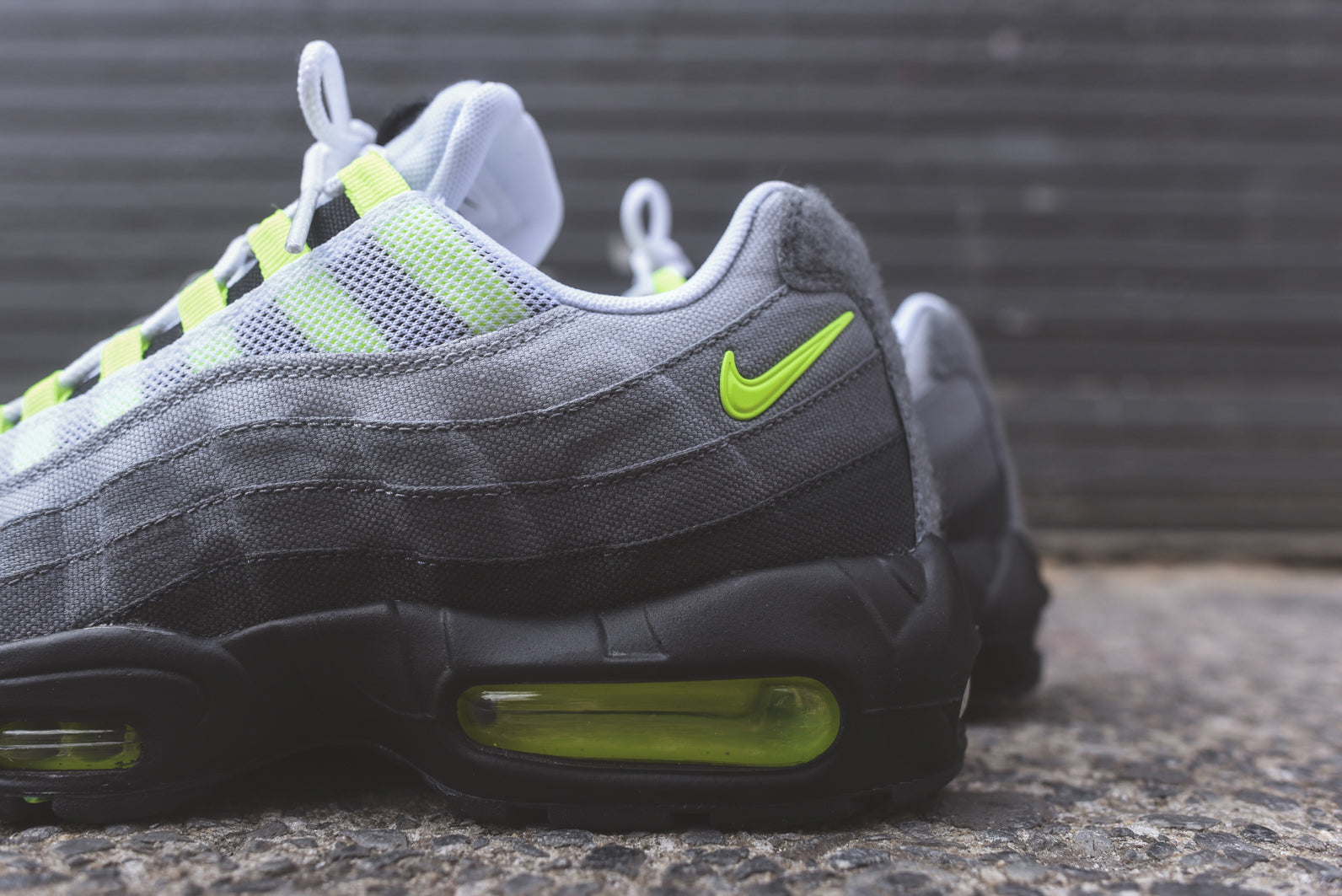 air max 95 neon patch