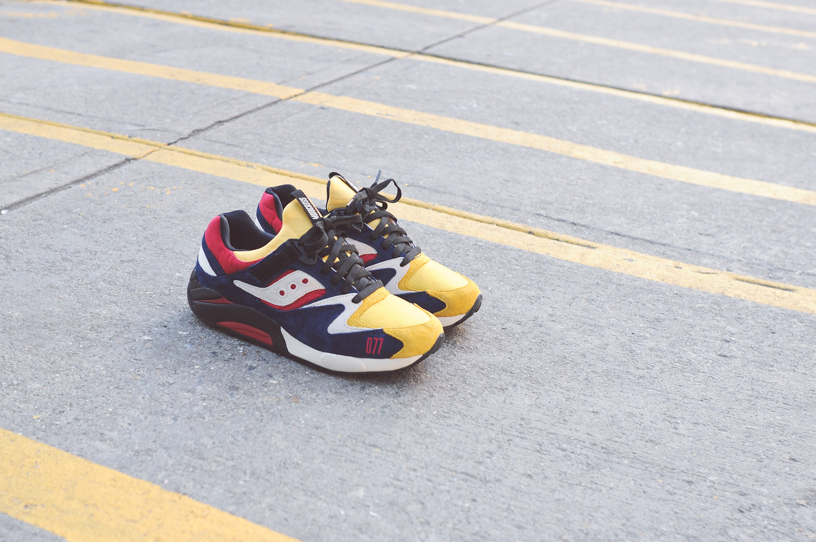 saucony grid 9000 kith