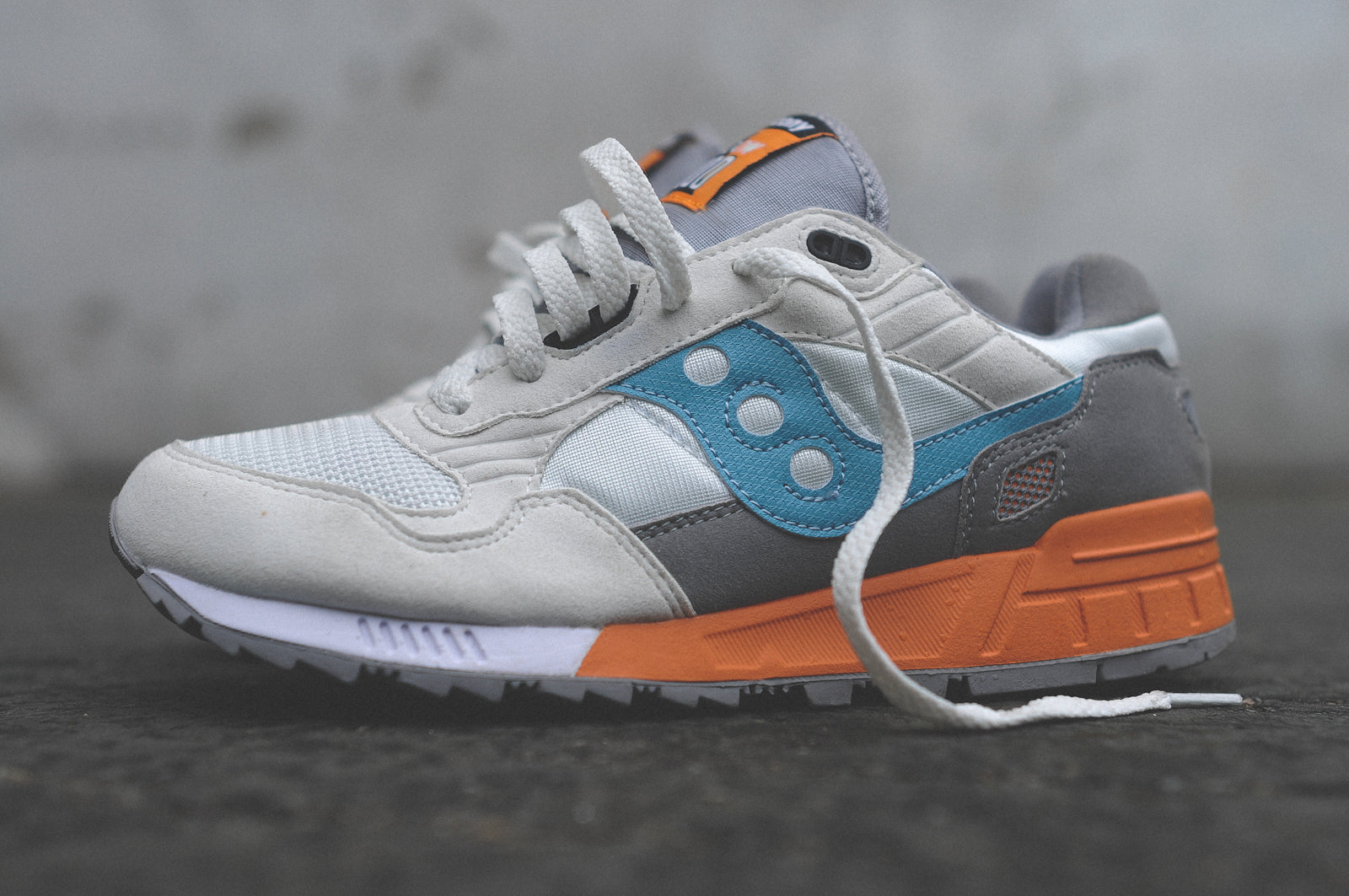 SAUCONY SHADOW 5000 - BEIGE/BLUE/ORANGE 