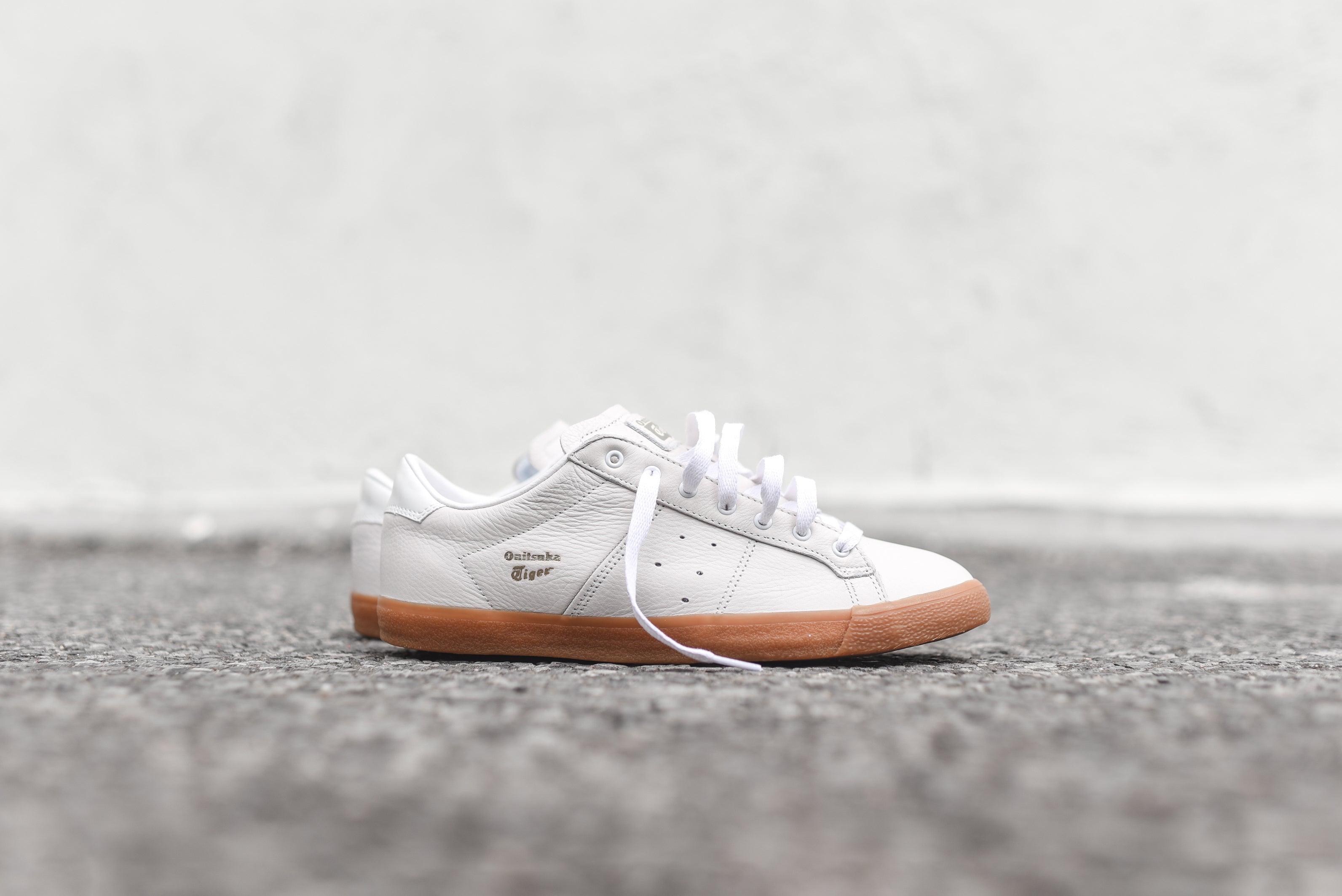 onitsuka gum sole