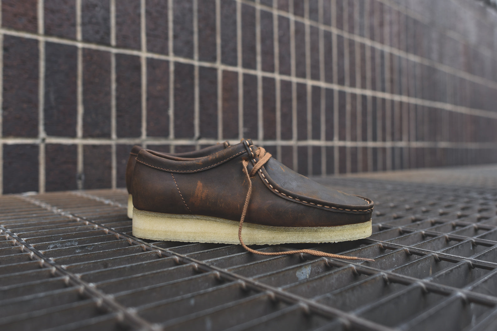 clarks wallabees beeswax mens