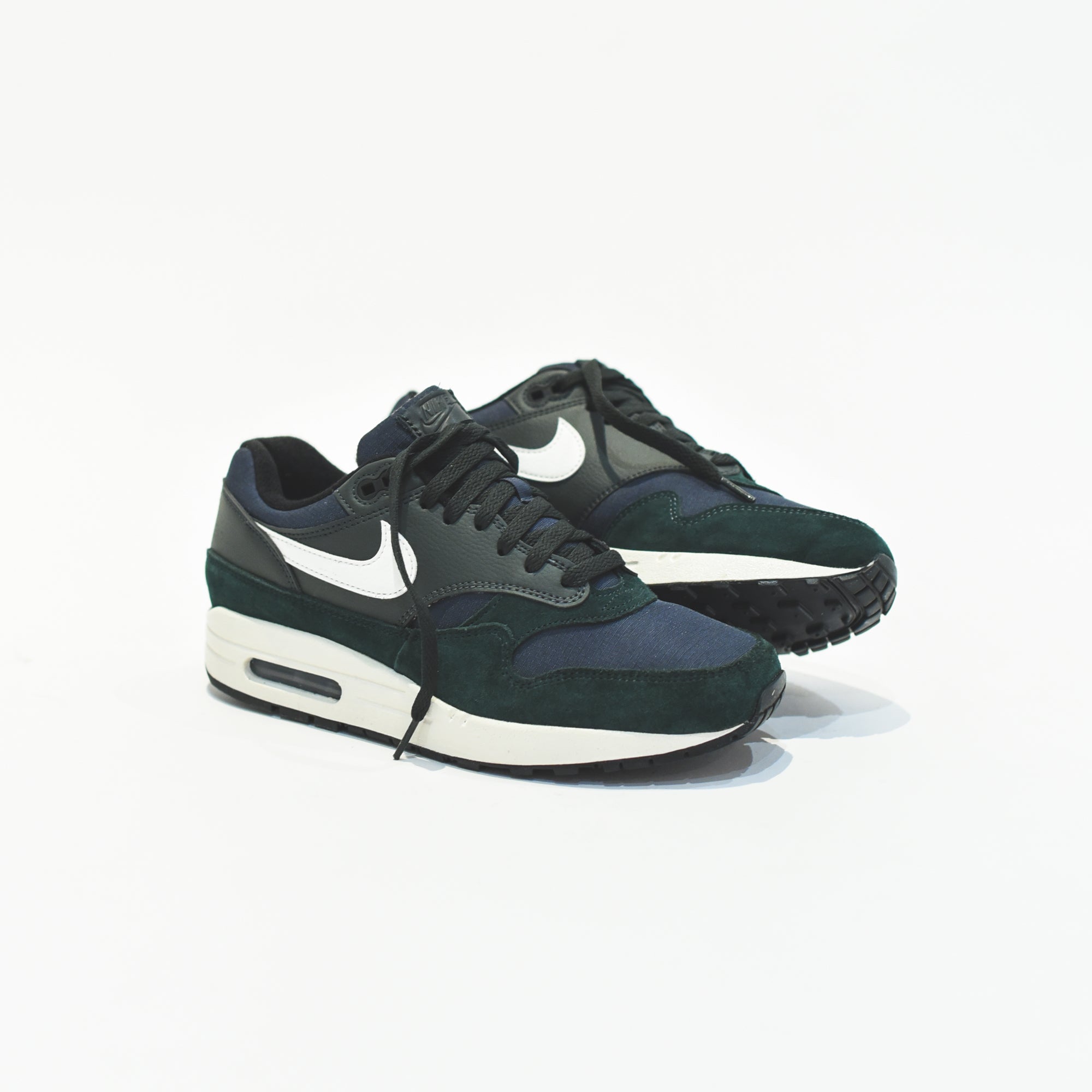 air max 1 green sail black