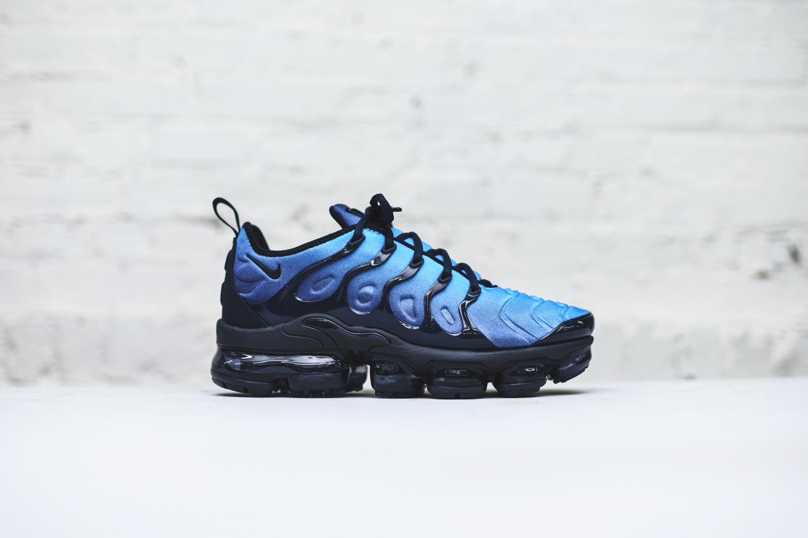 blue vapormax junior