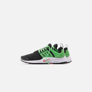 Nike Air Presto - Black / Hyper Pink / White / Green Streak 4