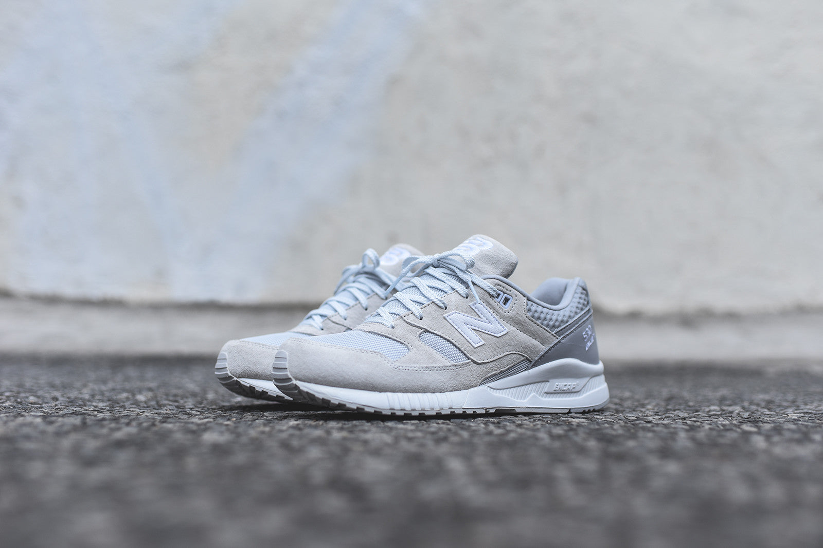 new balance 530 grey white