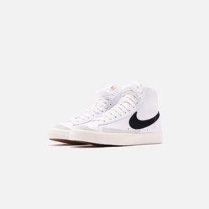 Nike Blazer Mid '77 - Vintage White / Black 2