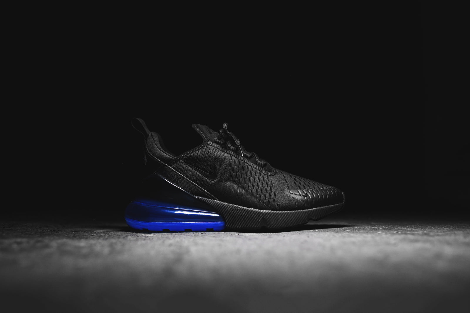 nike air max 270 junior black and blue