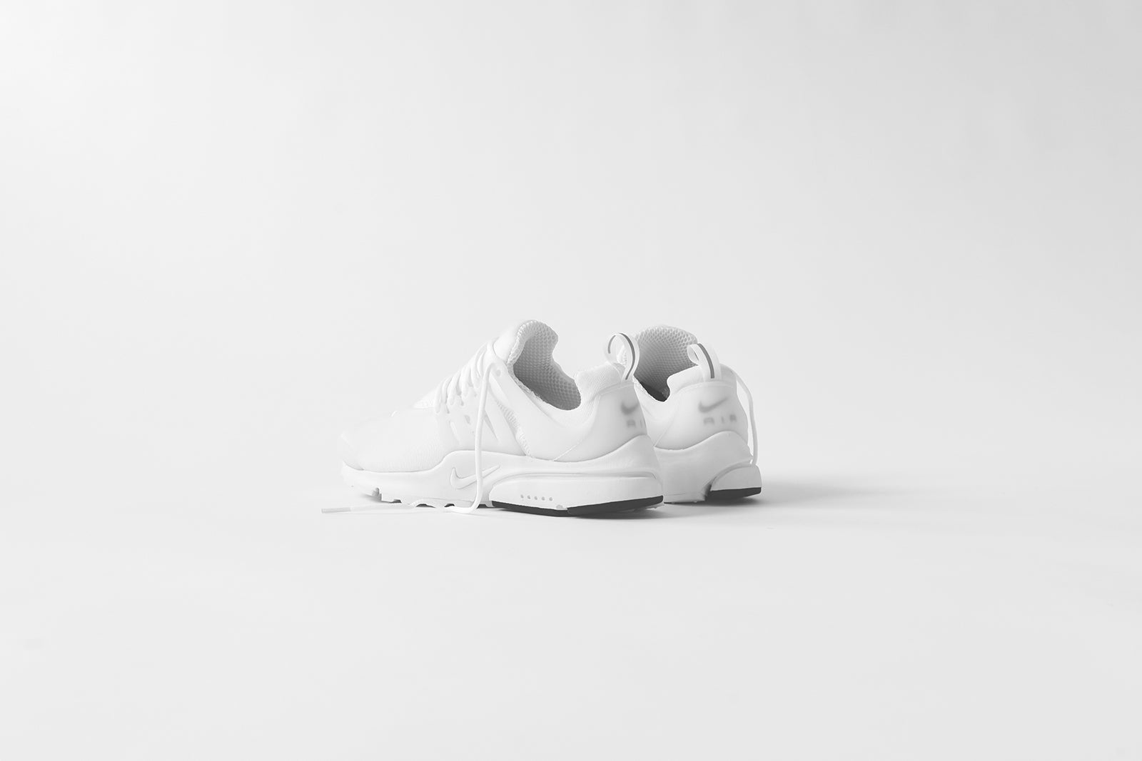 nike presto essential triple white