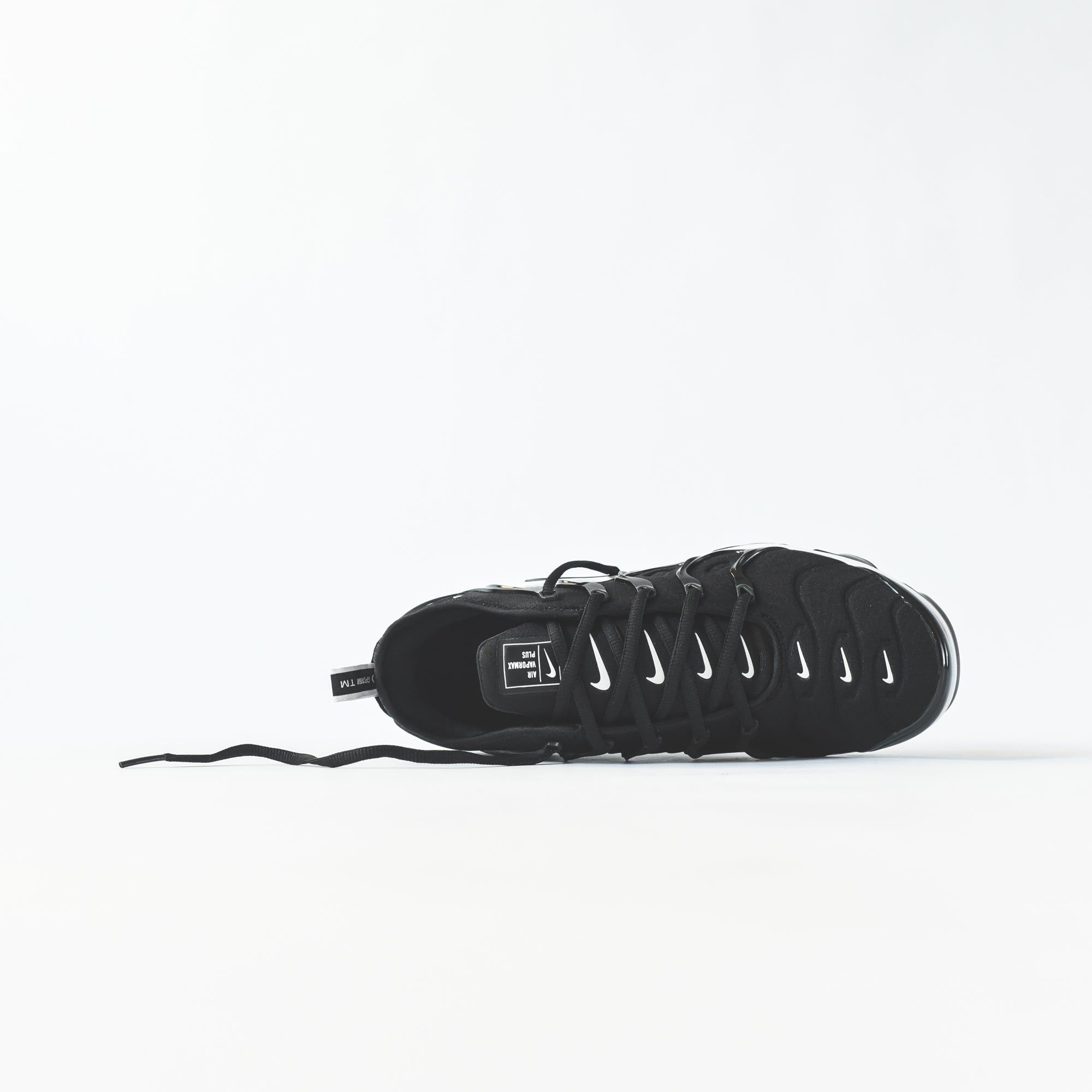 Nike Air VaporMax Plus - Black / White – Kith