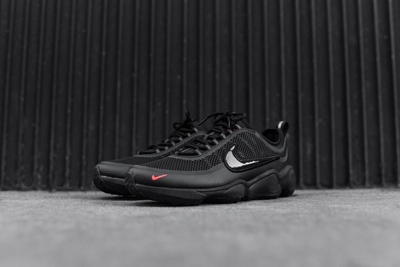 nike air zoom spiridon ultra black bright crimson