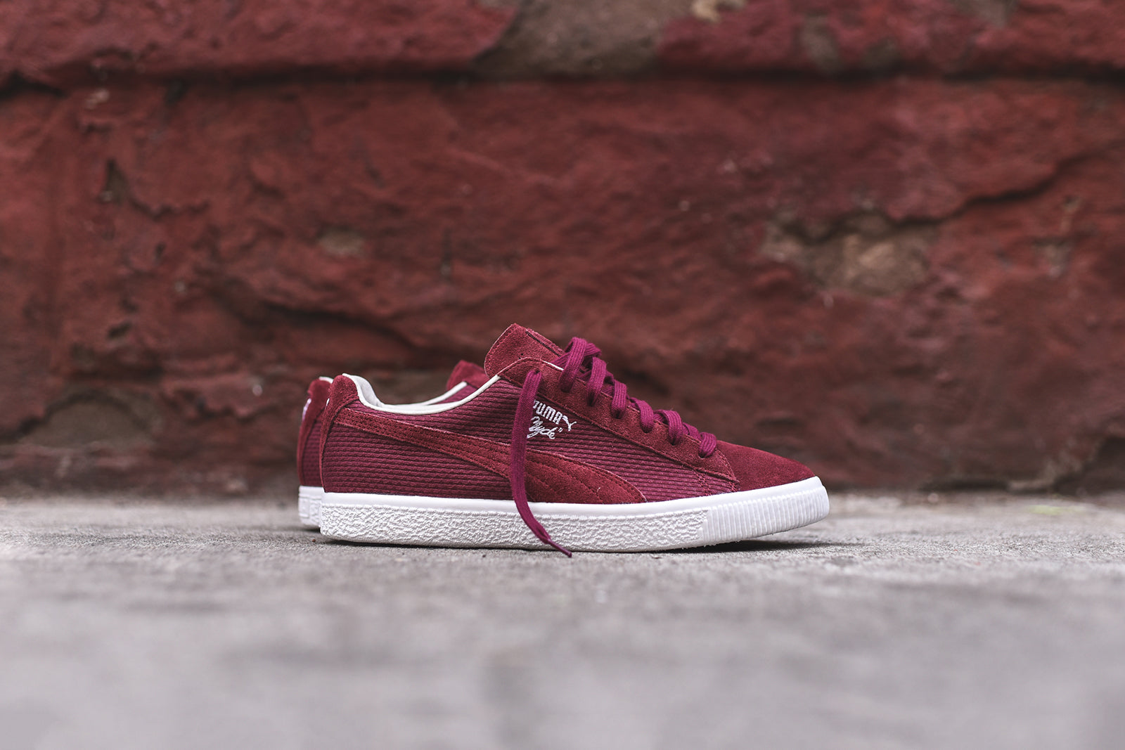 puma clyde 10 burgundy