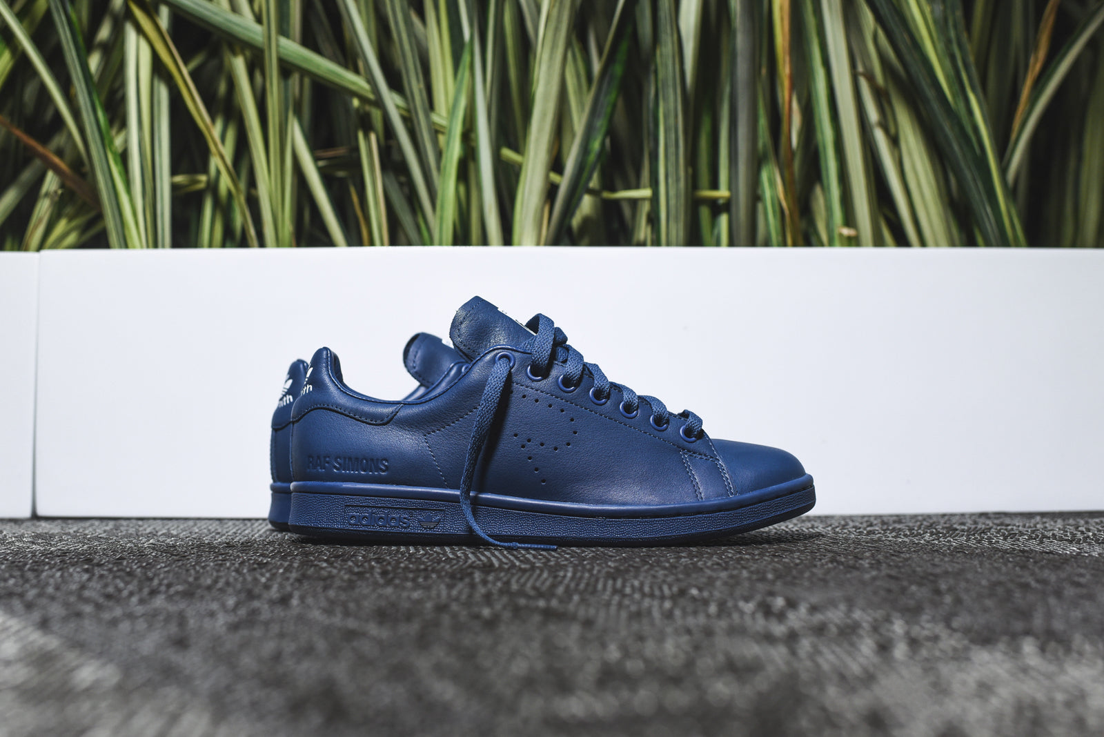 raf simons stan smith navy