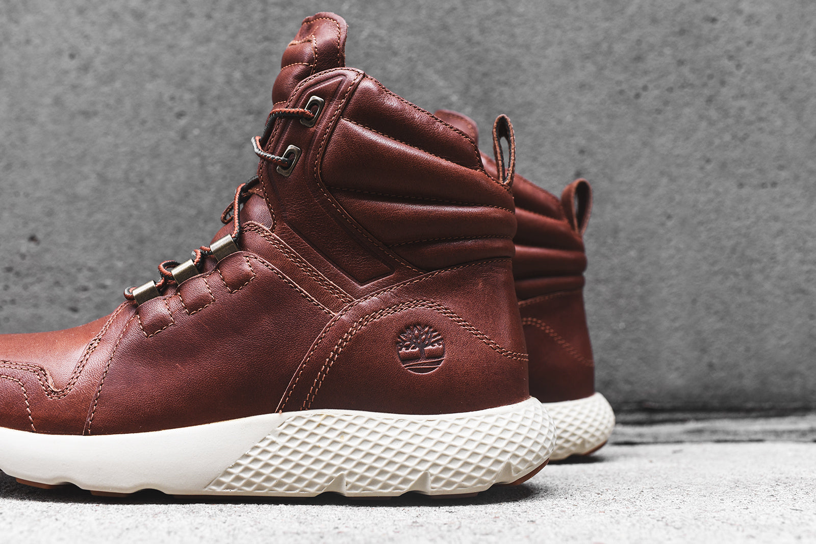 timberland flyroam leather sneaker boots