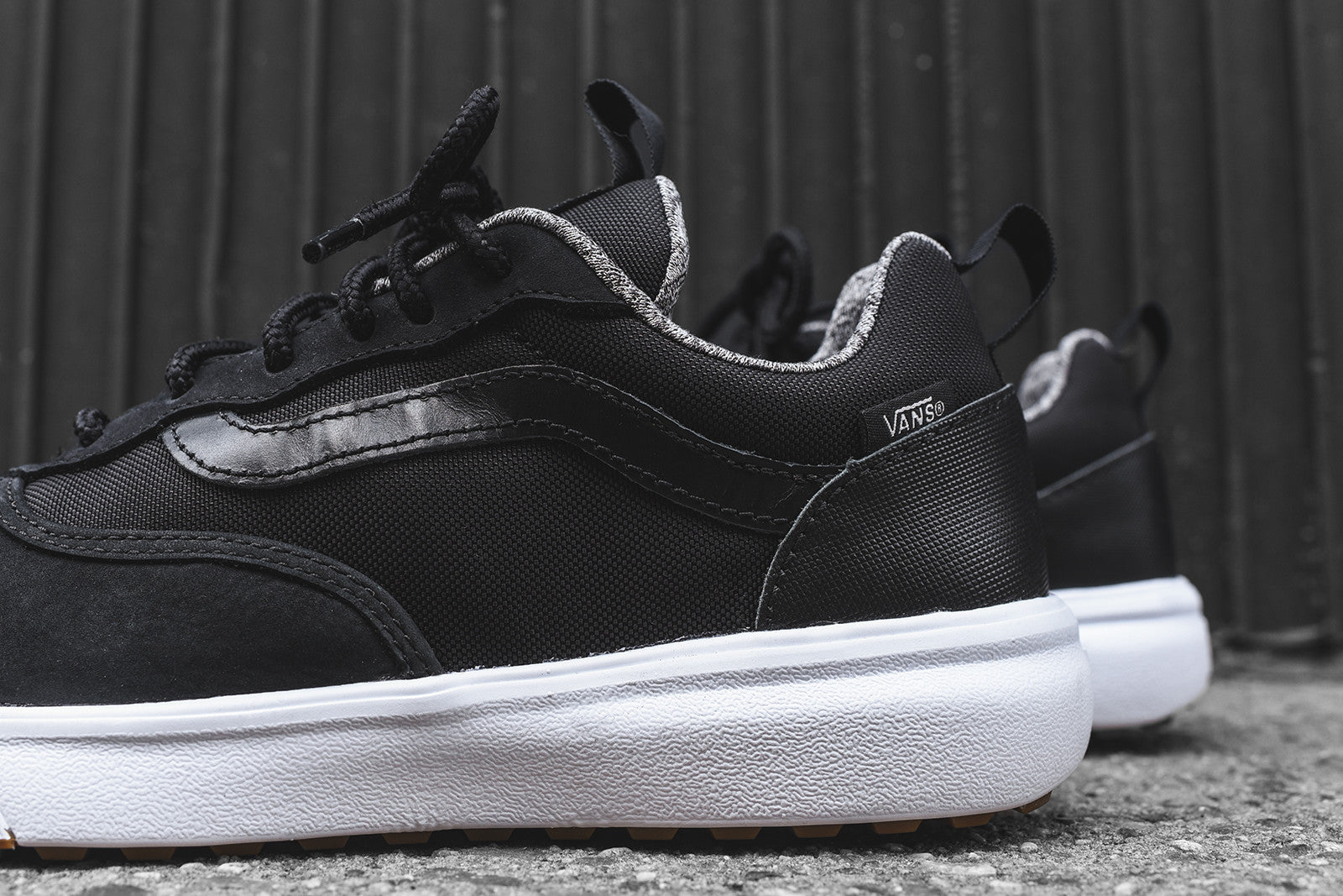 Vans Vault UltraRange UC LX - Black 