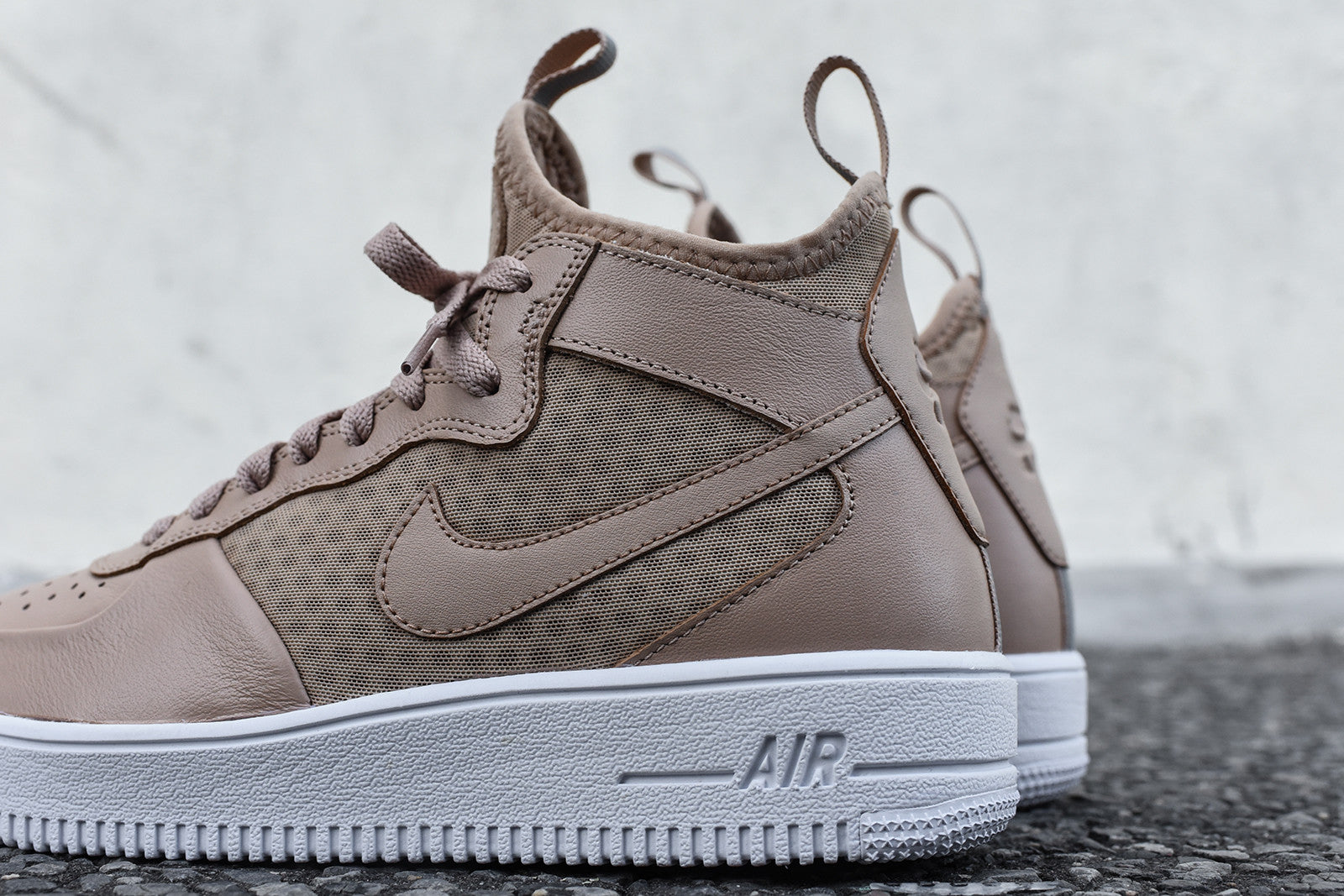 nike air force 1 mid tan