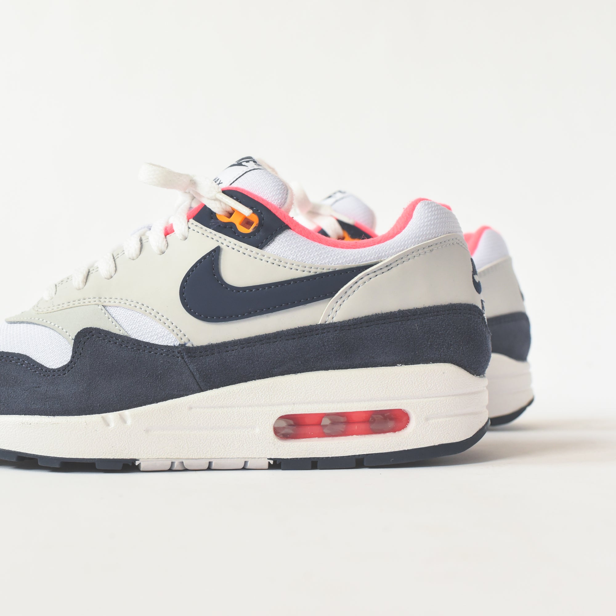 nike air max 1 white midnight