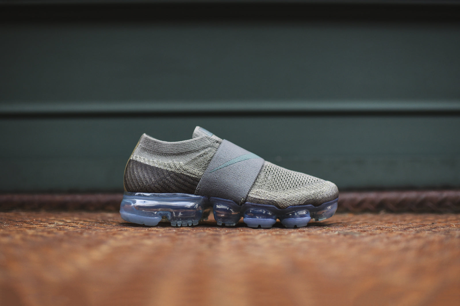 nike air vapormax fk moc