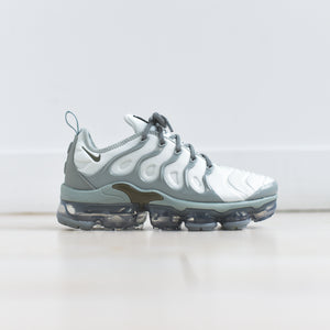 Nike WMNS Air VaporMax Plus - Grey 1