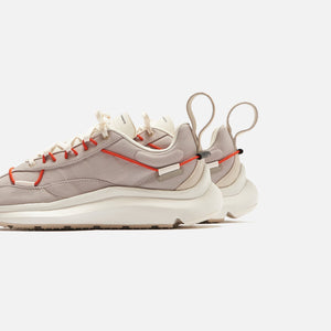 Y-3 Shiku Run - Light Brown / Core White / Bold Orange 4