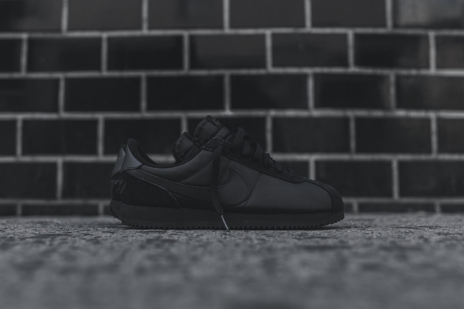 nike cortez all black nylon