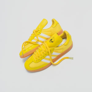 yellow adidas samba