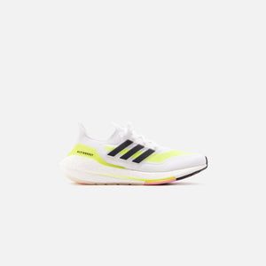 frotis recoger veredicto adidas Ultraboost 21 - Footwear White / Core Black / Solar Yellow – Kith