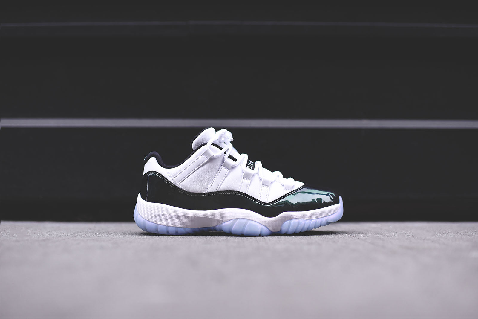 nike air jordan 11 retro low