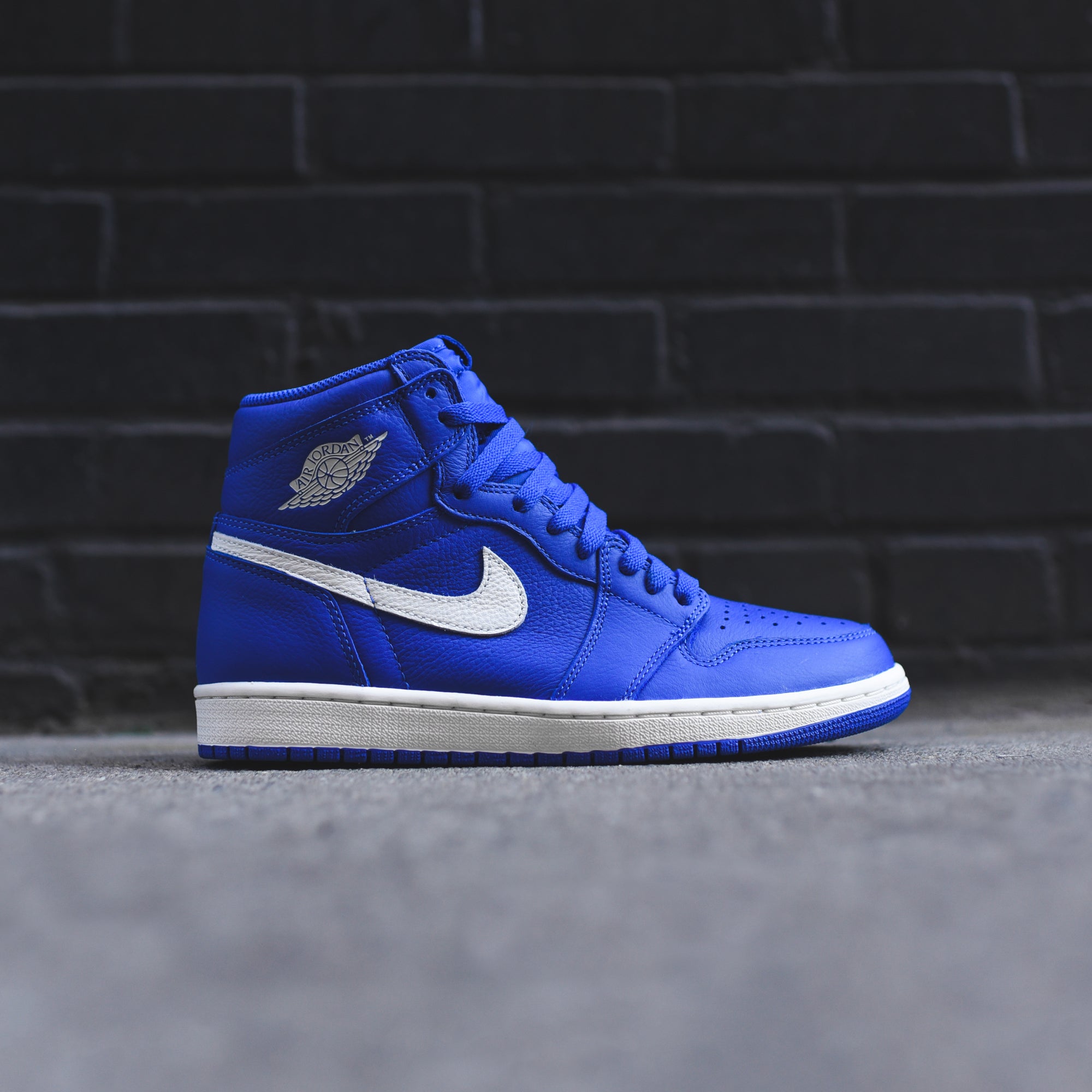 hyper royal jordan 1