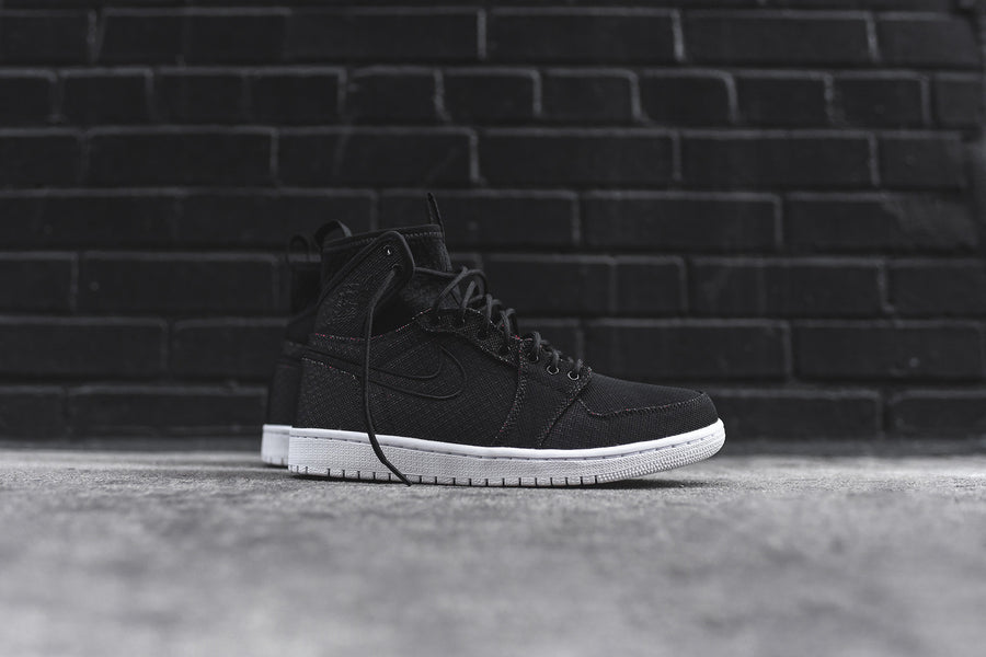 Sneakers – Page 5 – Kith NYC