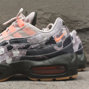 pink camo nike air max