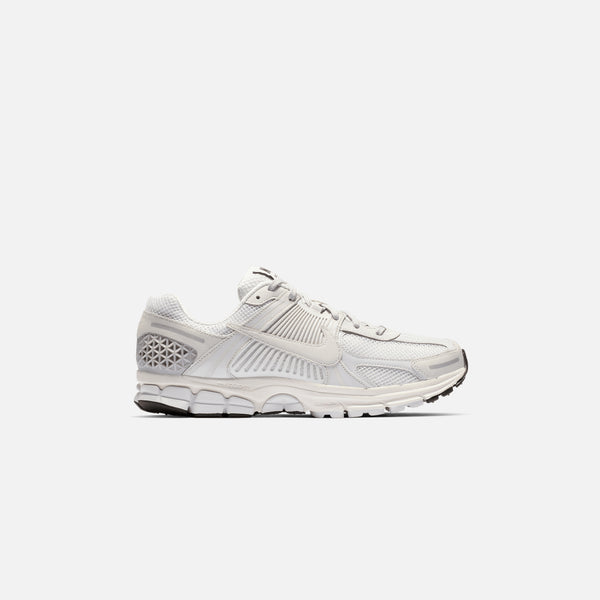 Nike Vomero 5 SP - Grey / Black / Sail – Kith