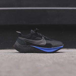 moon racer nike