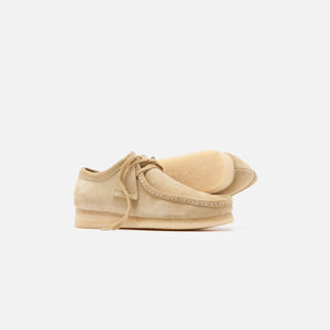 sand wallabees