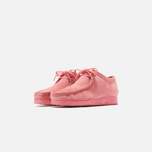 pink wallabee clarks