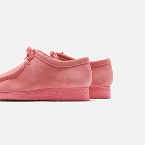 clarks pink suede shoes