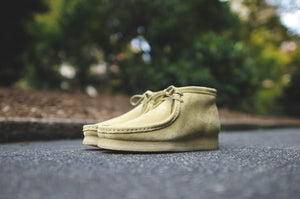 clarks wallabees maple suede